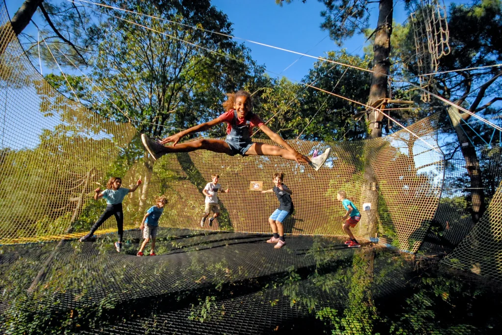 Trampoline à Explora Parc