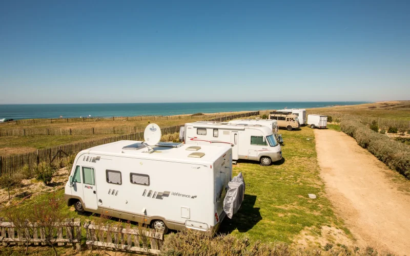 Aire de camping car au camping la Dune des Sables aux Sables d'Olonne